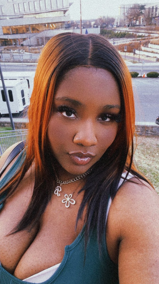 bratxcore's tweet photo. Hair range (missing my locs hours) https://t.co/TXe8ktOhjP