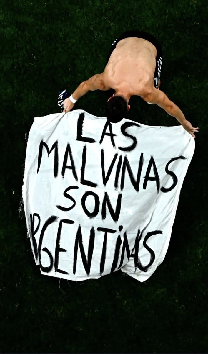 annntonesha's tweet photo. por los pibes de malvinas 🇦🇷 https://t.co/xcgu8ac5Tl