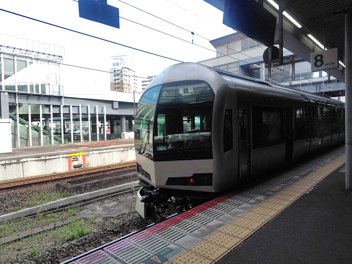 k19730412's tweet photo. 乗車記録
7/16(木)
③3115М　快速マリンライナー15号高松行き、岡山9:05→高松9:58。
・JR西日本
・JR四国
・瀬戸大橋線
・予讃線
・5000系＋223系5000番台5両編成
【メモ】 https://t.co/JcYxcaCc3j
