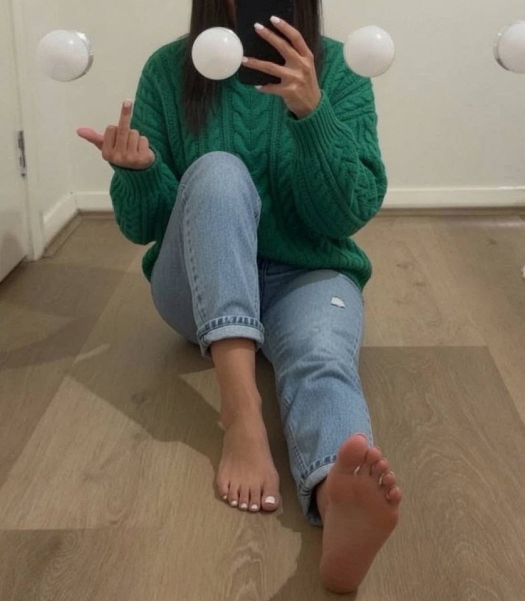 feetoflayla's tweet photo. thinking bout my soles? https://t.co/9F9402cPJq