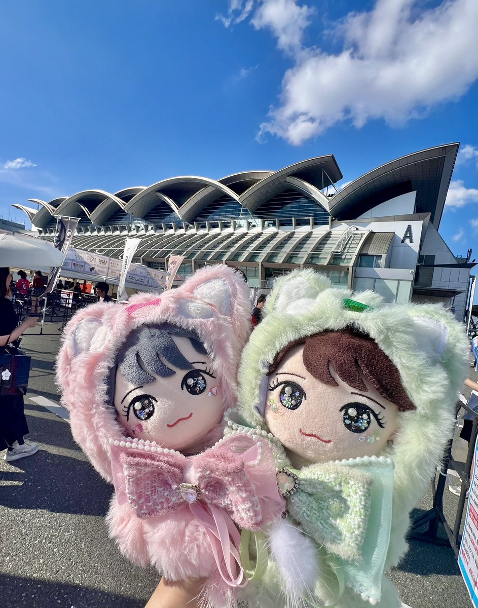 muk___256's tweet photo. やっと行けたアリツ😭✨初日は昔のライブみたいで神だったし2日目は盛り上がりがすごくて神だった‼️久々指差しレスきてやっぱり嬉しい気持ち😌転職して休みが取りづらくなったけどできるだけ行きたい所存🥺#ふるっぱー4周年アリーナツアー https://t.co/8HQC1DOVQb