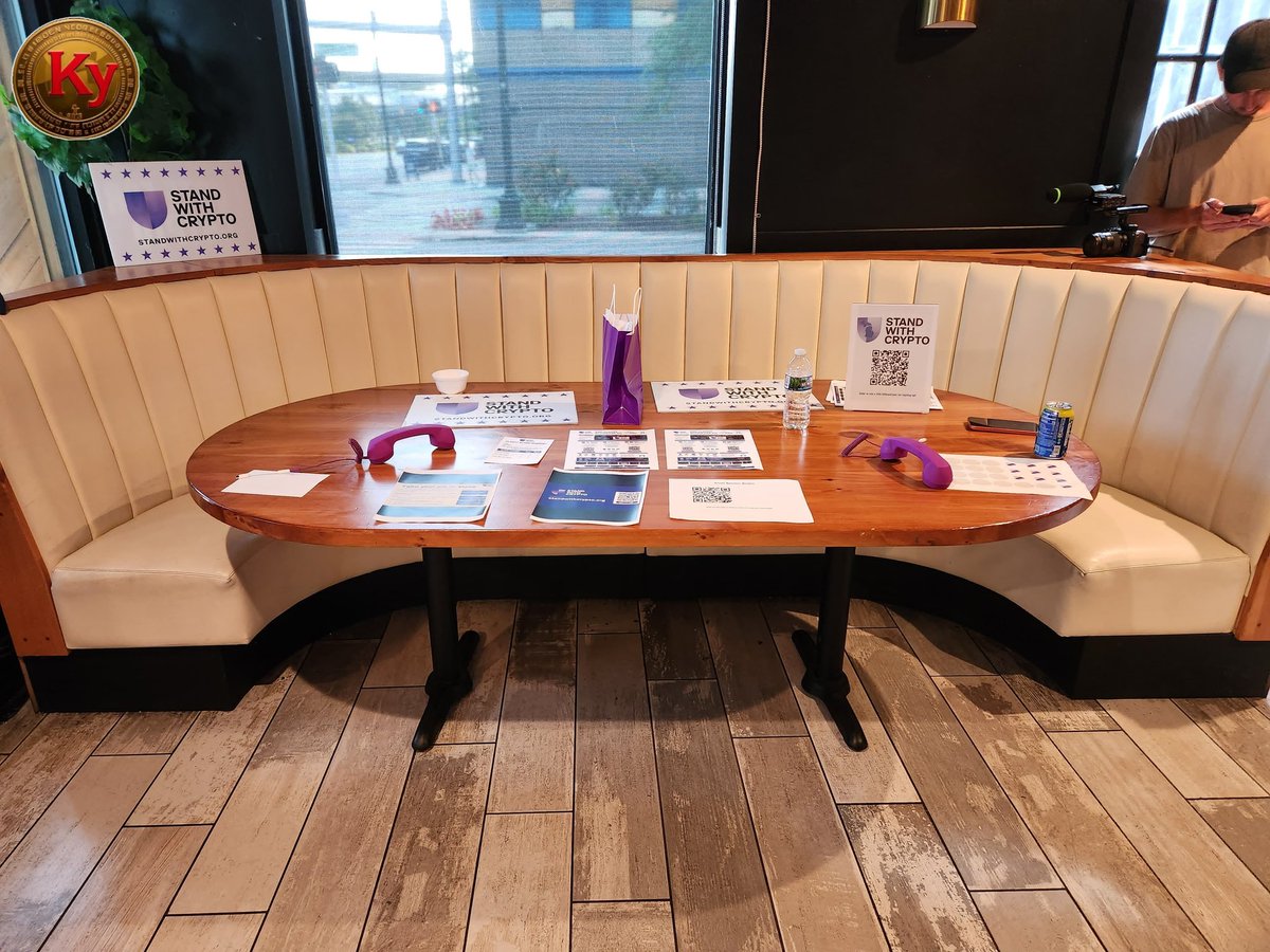 HecTheProtector's tweet photo. Incredible night at The Crab Bar in Detroit! 🦀🚀 Great energy, amazing people, and killer prizes with the **#DetroitBlockchainCollective** and **#StandWithCrypto**. Time to turn this momentum into action—call your senators and support the **#ClarityAct**! 🏛️₿ #CryptoDetroit #Ky https://t.co/ONUf0NibEx
