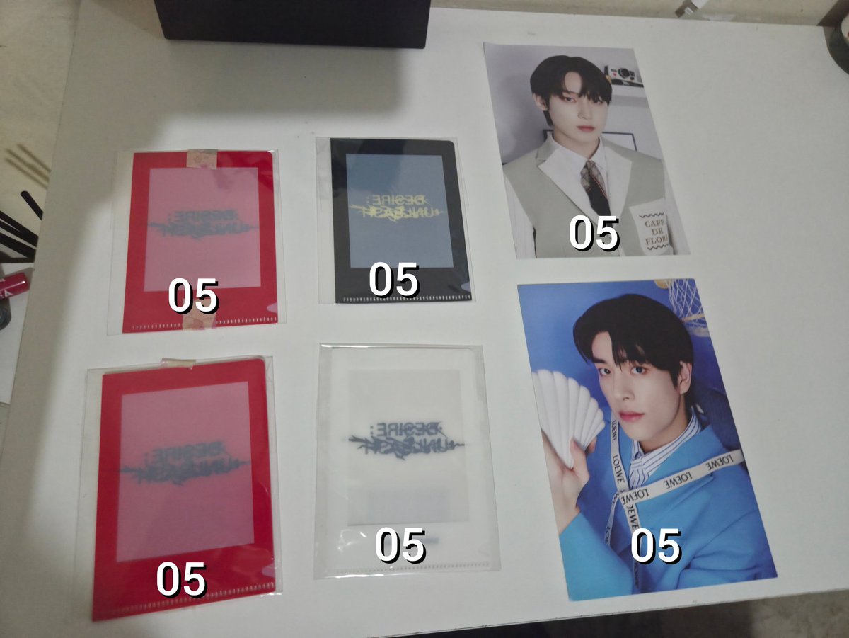 Kozumelex's tweet photo. VENDE-SE PHOTOCARDS E ÁLBUNS DE KPOP VARIADOS

- feedbacks em @Xoxocegs 
- saldao de abandono da xoxo 
- dou prazo
- aceito cartão 
- preço nas fotos
- Frete por superfrete ou fixo a 14$ dependendo da quantidade de cards

1° leva: Enhypen

enhypen | vendo | venda | pc | photocard https://t.co/bV8E3pY3ui