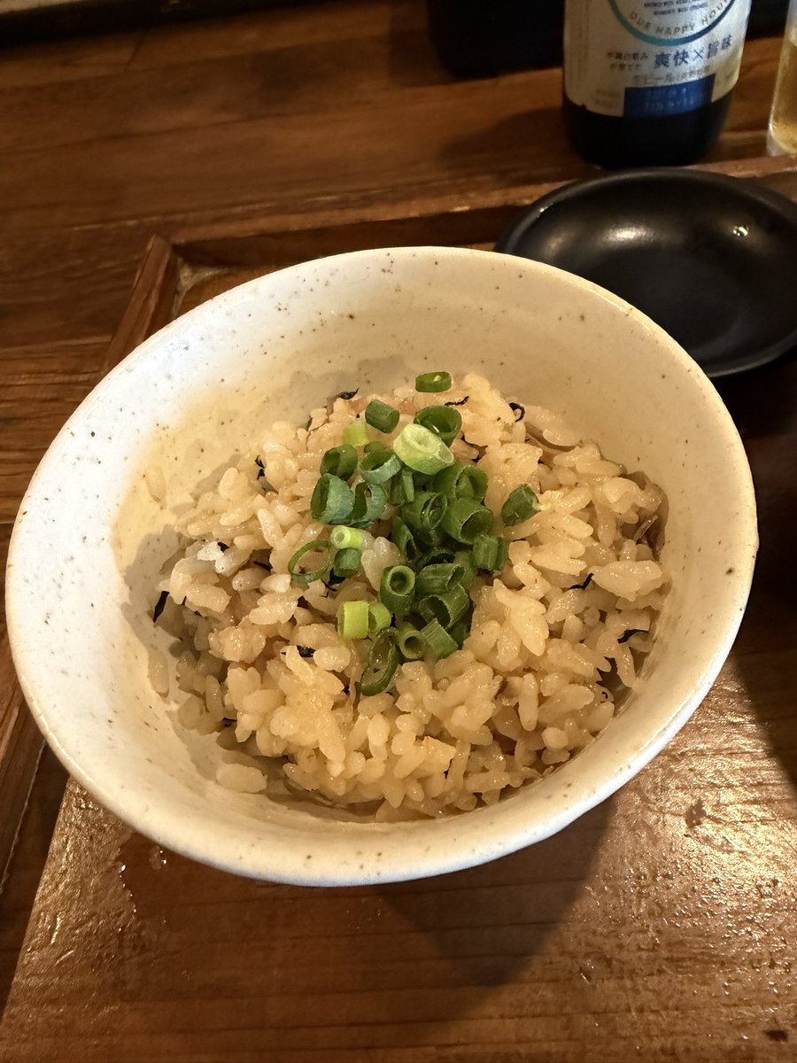 ramenyo2's tweet photo. OKINAWA SOBA EIBUN

BUNBUNそば1580円
じゅーしー小340円

昨日沖縄に入り定休日の二郎にほど近いこちら。記帳台やTableCheck導入してる人気店。17時過ぎ着で並びなし空席あり、通し営業ありがたい🥹この日1食目でオリオンで乾杯からの全部入り沖縄そば美味すぎました😋

ごちそうさまでした。 https://t.co/RkVs4x73DQ