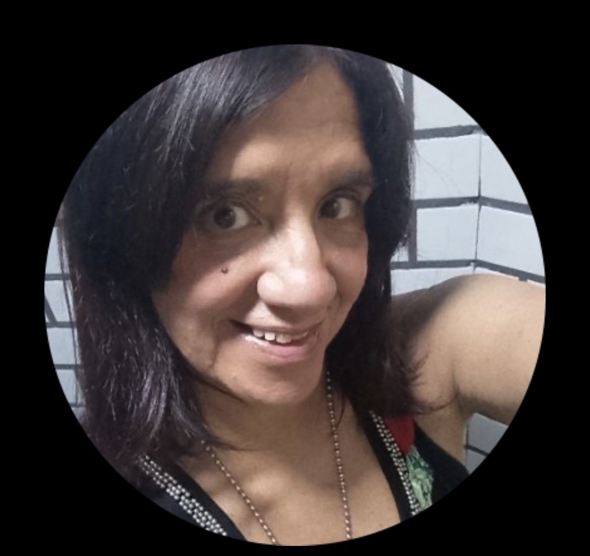 amauryleon04's tweet photo. @Mafaldaradicha @LordIvarl @EmmaRincon Que fea  está la hija de perra,No la cojo ni con verga prestada. https://t.co/esGEDWUsdW