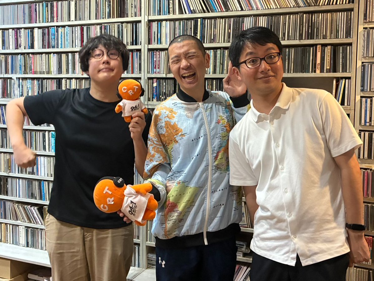 crt_osclassroom's tweet photo. 本日18:15〜！オシエル教室です。
今週でトフィーさんゲスト回のラストです！ 
「地理ツッコミクイズ」をリスナーから募集して、
盛り上がりました！ 
ぜひお聴きください！ 
https://t.co/QwoU3L0Qgl
#オシエルズ #オシエル教室
#栃木放送 #地理芸人トフィー https://t.co/buBo9oZgKC
