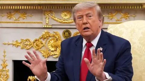 BertPrimo52970's tweet photo. Trump threatens to bomb bridges and power plants unless Iran resumes talks https://t.co/ISnLge6rSs