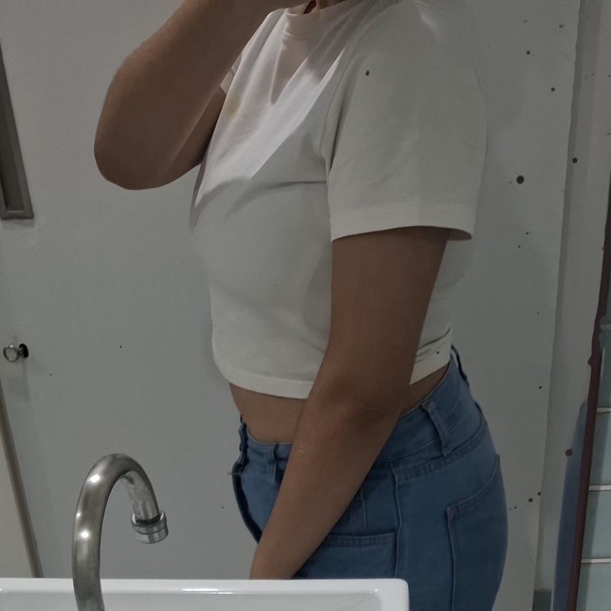 stardsties's tweet photo. pode bc de baleia? me senti menor nessas fotos apesar de ainda estar imensa de gorda .. https://t.co/wBPjgdbTQD