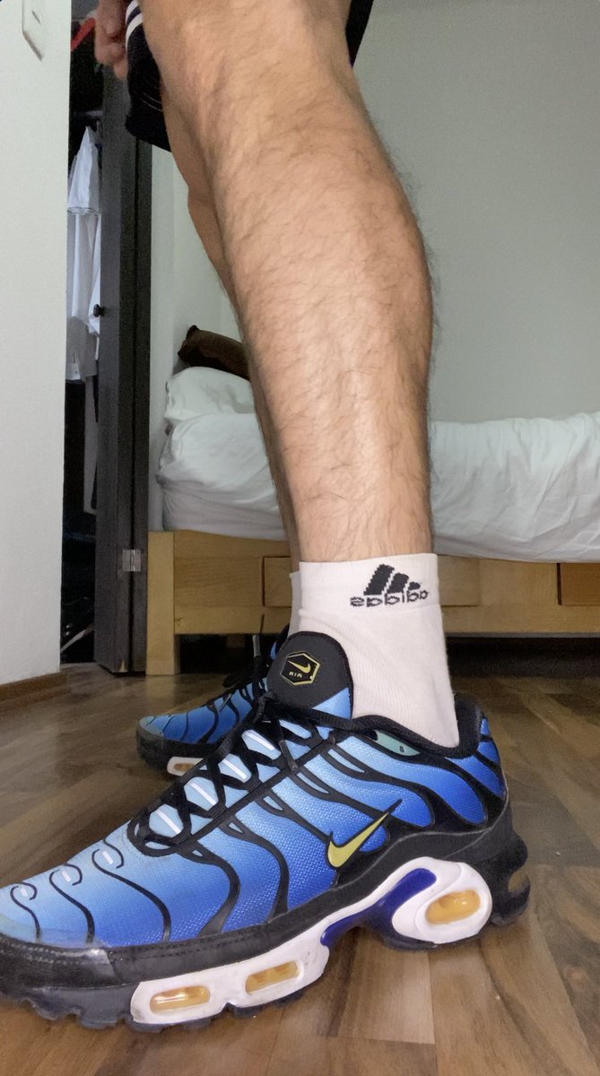 Dom Inleb Feet tweet media