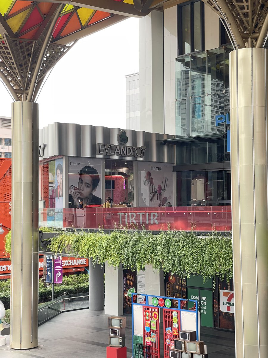 EVEANDBOY's tweet photo. ตื่นเต้นๆ ยิ่งใหญ่อลังการสมชื่อนู๋แทมั้ก!

#EVEANDBOY #EVEANDBOYXTIRTIRXNOSETEA #TIRTIR #V https://t.co/AckRQhmId0