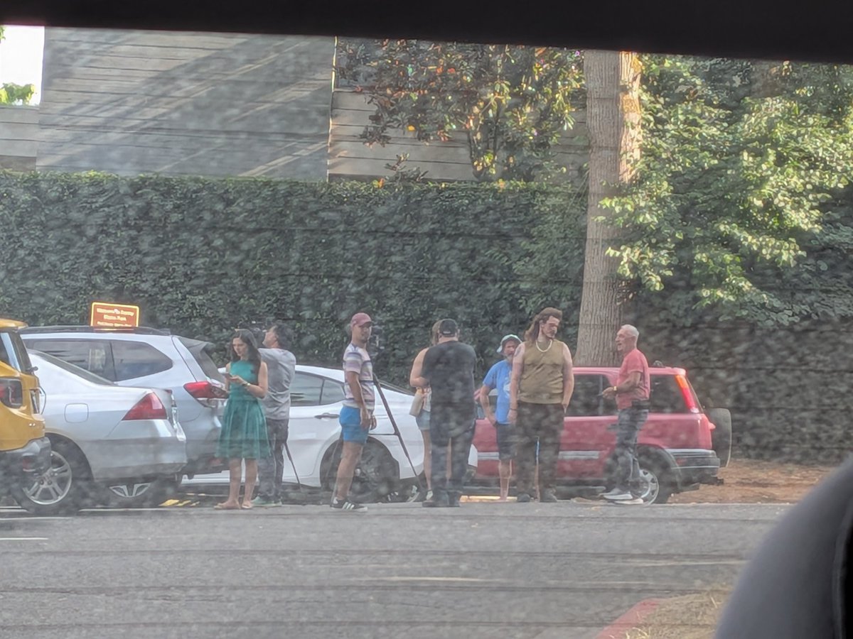 FredFlextone's tweet photo. 2 muscle twinks at the beach spitting game at each other about being diamond rank.

Youngshit in club makeup explaining the responsibility of being a WoW moderator to a femfrat chaser 5-10 years older.

Uniform police walkthrough.

The news.

We are so up. https://t.co/1zzOWr0Qqm