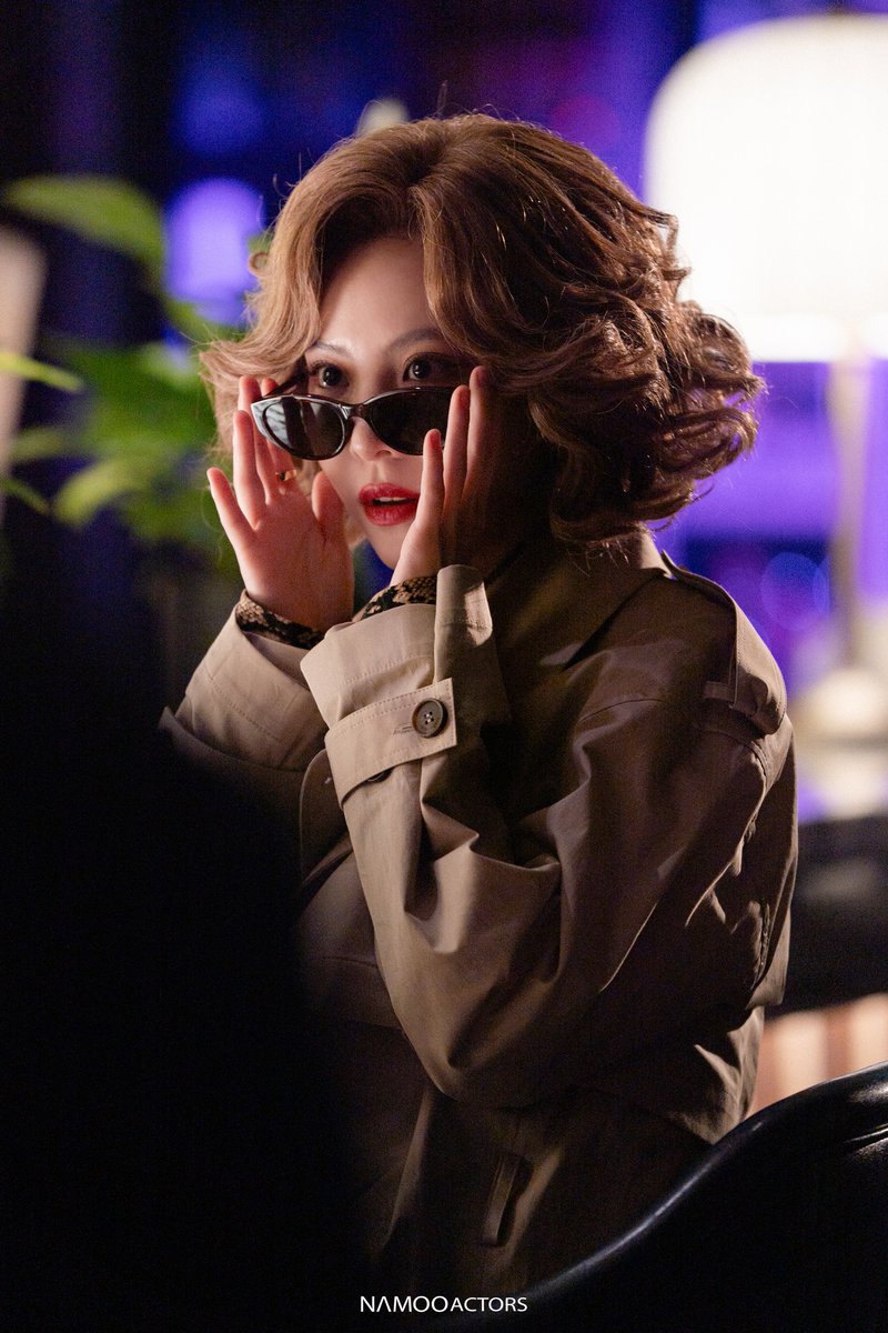 NAMOOACTORS2004's tweet photo. [#아낌없이주는나무]

ENA <그대에게 드림>에서
매혹적인 비주얼을 보여준 열음 배우🎬

열음 배우 볼 시간 있어요?
ㄴ네.

그럼 매주 월화 저녁 10시에 만나요😉

#이열음 #그대에게드림 #LEEYULEUM #Dreamtoyou #NAMOOCONTENTS https://t.co/MEKM09B58B