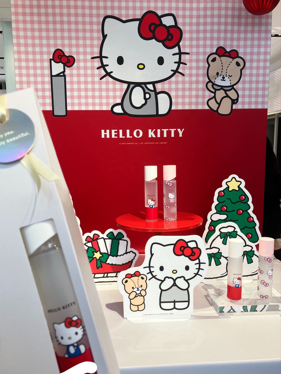 Rion_kitty's tweet photo. #サンリオ自己紹介カード 作ってみました！

キティちゃん好きの方、サンリオ好きの方と
繋がれたら嬉しいです🫶🎀
いいねでお迎えさせていただきます🙏

(素敵なテンプレートお借りしました🙇‍♀️✨️)

#サンリオ #キティ #サンリオ好きと繋がりたい https://t.co/IqJxDvnvvZ
