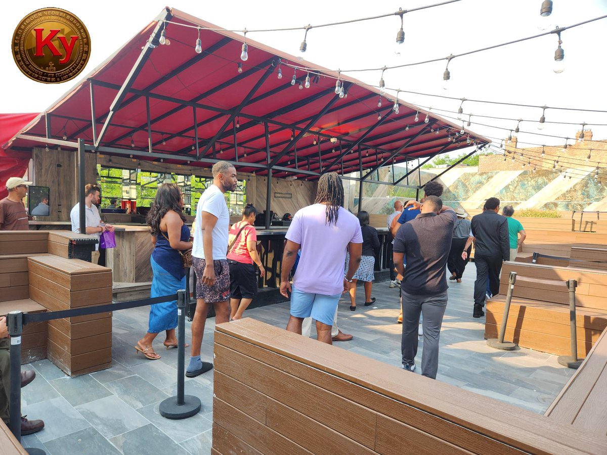 HecTheProtector's tweet photo. Rooftop views and major vibes in Detroit tonight! 🏙️🦀 Incredible energy with the #DetroitBlockchainCollective &amp; #StandWithCrypto.
Let’s turn this momentum into action—call your senators and support the #ClarityAct! 🏛️🚀 #CryptoDetroit #Detroit #Ky https://t.co/4V07CImLKK