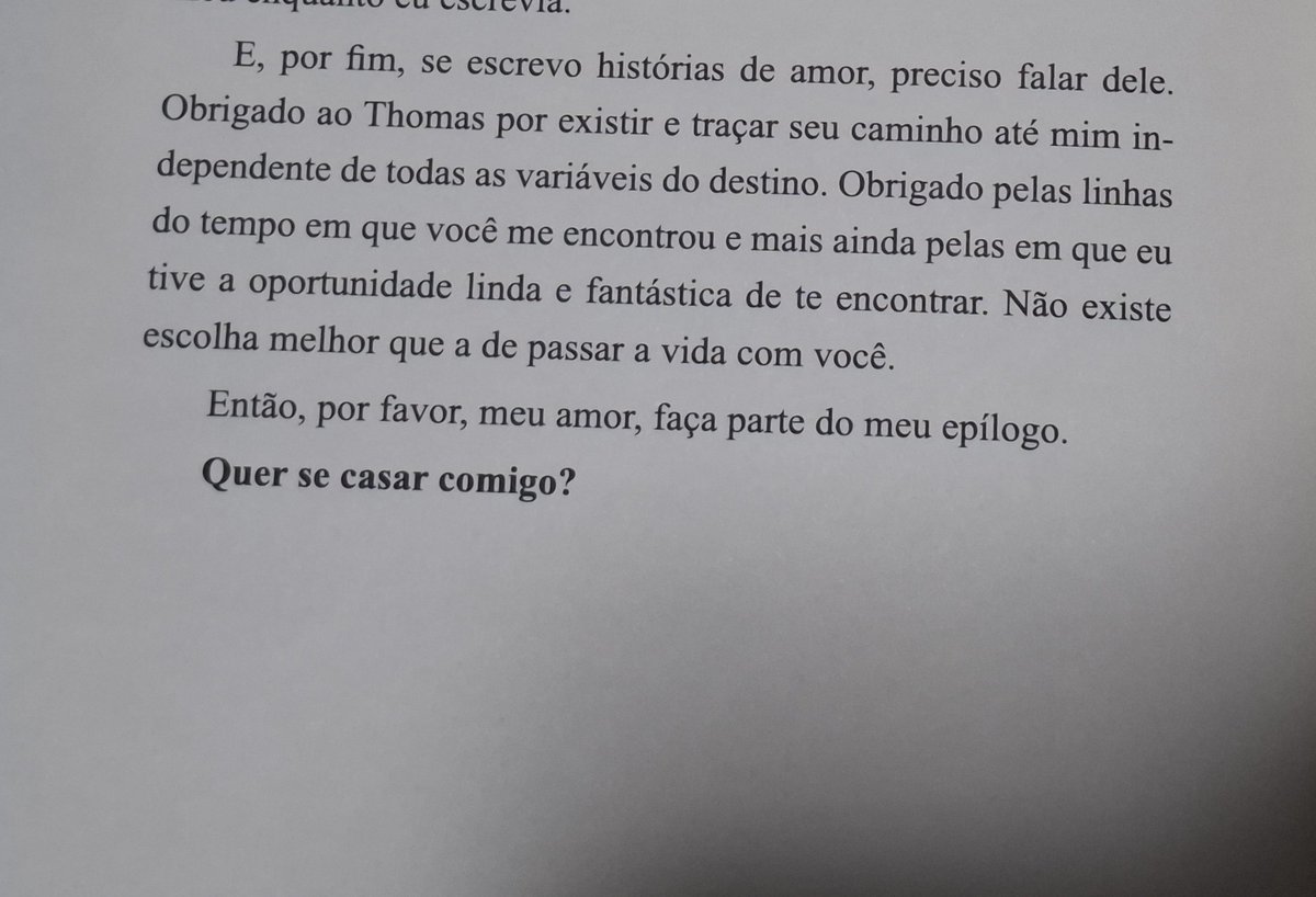 nicobaladore's tweet photo. não estou mais namorando porque ELE DISSE SIM!! 

peça seu namorado em casamento nos agradecimentos do seu livro ♡ https://t.co/19XHcWwYF5