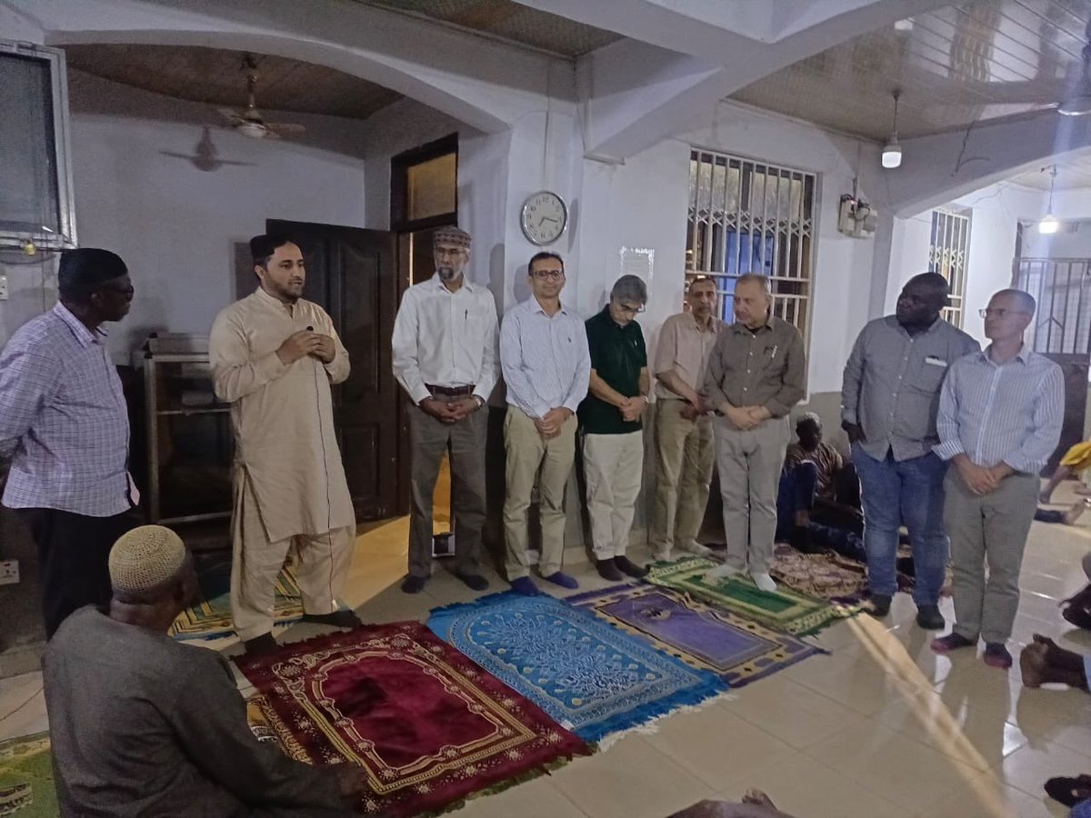 HF_Ghana's tweet photo. Humanity First Ghana conducted mental health education sessions at the Wa Central Mosque and Dori Mosque, raising awareness and encouraging conversations on mental well-being within the community
#HumanityFirst
#MentalHealth
#CommunityOutreach
#ServingMankind
#HumanityFirstGhana https://t.co/wNgAbiG4rn
