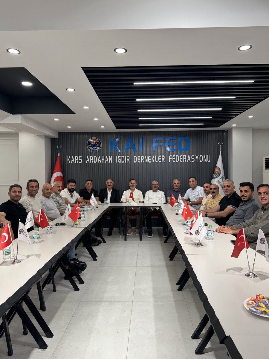 KAIFEDERASYON's tweet photo. KAI Kars Ardahan Iğdır İstanbul Anadolu Yakası Dernekler Federasyonu olarak Temmuz ayı Yönetim Kurulu Toplantımızı federasyon merkezimizde birlik ve beraberlik içerisinde gerçekleştirdik. Geleceğe fikir ve 
Projeleriyle katkı sunan yönetim kurulu üyelerimize teşekkür ediyorum https://t.co/FOYF0sudxL