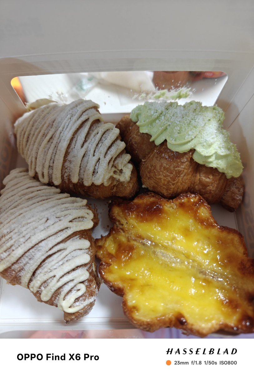 c84gb's tweet photo. Just grabbed warm, buttery croissants and iced latte from the tiny corner bakery—sunshine + flaky carbs = perfect morning mood. https://t.co/m1rw4CPf0I