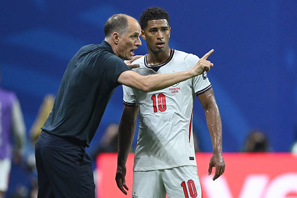 Oscarmg24's tweet photo. Tuchel ya no debería dirigir a Inglaterra en el tercer y cuarto puesto.

Pocas veces he visto una toma de decisiones tan desastrosa como las suya desde el gol de Gordon.

Ha sido desastroso en todo, tenía a Argentina dominada y lo ha hecho todo mal. Todo. Y la culpa es suya. https://t.co/ALhr22U540