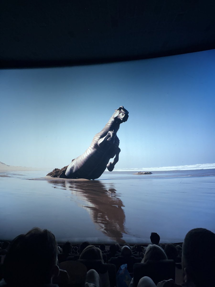 N1S4P1ZZ4's tweet photo. the odyssey gekeken op imax 70mm hmmm 😏 https://t.co/7koZKbKxIV
