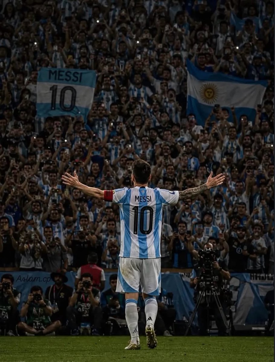 BalkanFutbolu's tweet photo. Çok büyük, en büyük. Lionel Messi. 🐐 https://t.co/IEa2vLPBPT