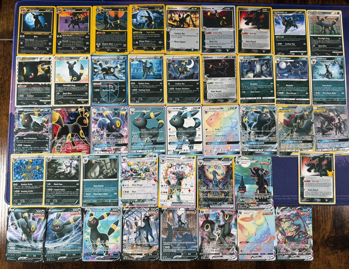 Catscollecttcg's tweet photo. Chasing every Umbreon card 🫪 https://t.co/5GG3ectBDO