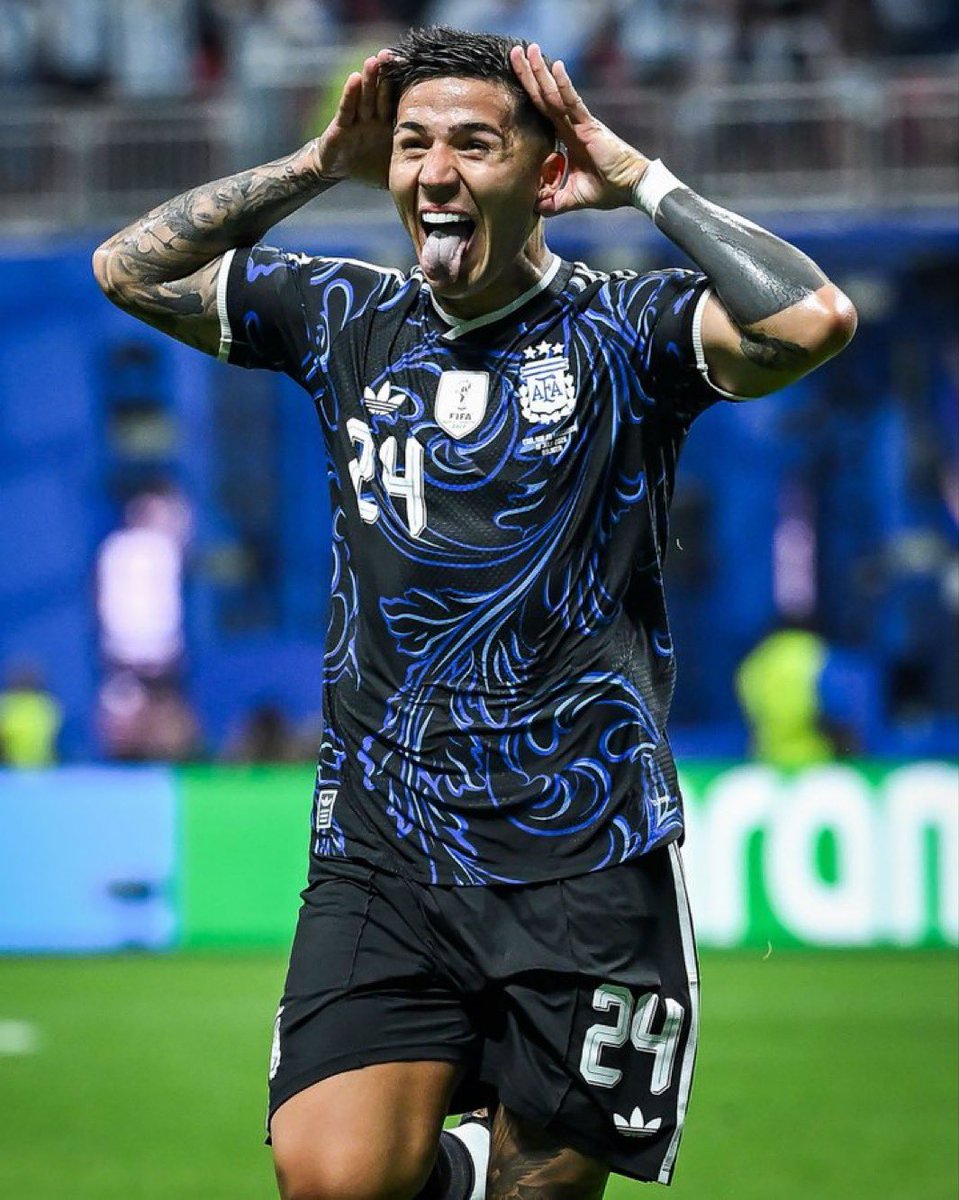 AlexisIsKavkas's tweet photo. Enzo Fernandez was the BEST midfielder on that pitch.

When it matters Enzo steps up, time after time, we MUST keep him.

Give him a new deal that he deserves https://t.co/WSYU5MSJ3b