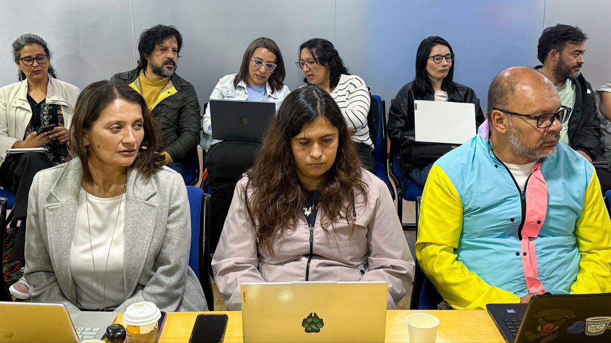 UNODCROCOL's tweet photo. En #Bogotá 🇨🇴, continuamos apoyando a a la Secretaría Distrital de Salud @SectorSalud en la formulación de la Política Pública de Sustancias Psicoactivas 2026-2035, que busca mejorar la respuesta de la ciudad frente a las dinámicas de consumo y oferta de estas sustancias. 💡 https://t.co/FXfLXv8KXG