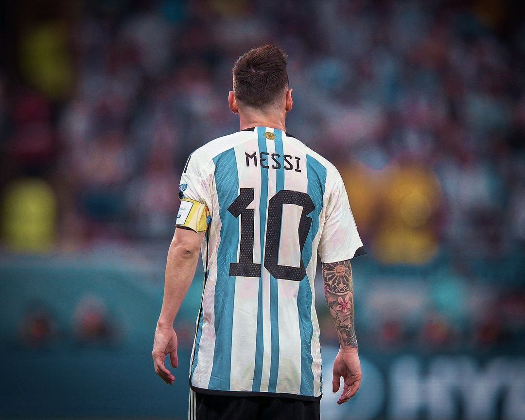 SeyithanTopcu2's tweet photo. Lionel Andrés Messi Cuccittini. https://t.co/8ApKkABTTM
