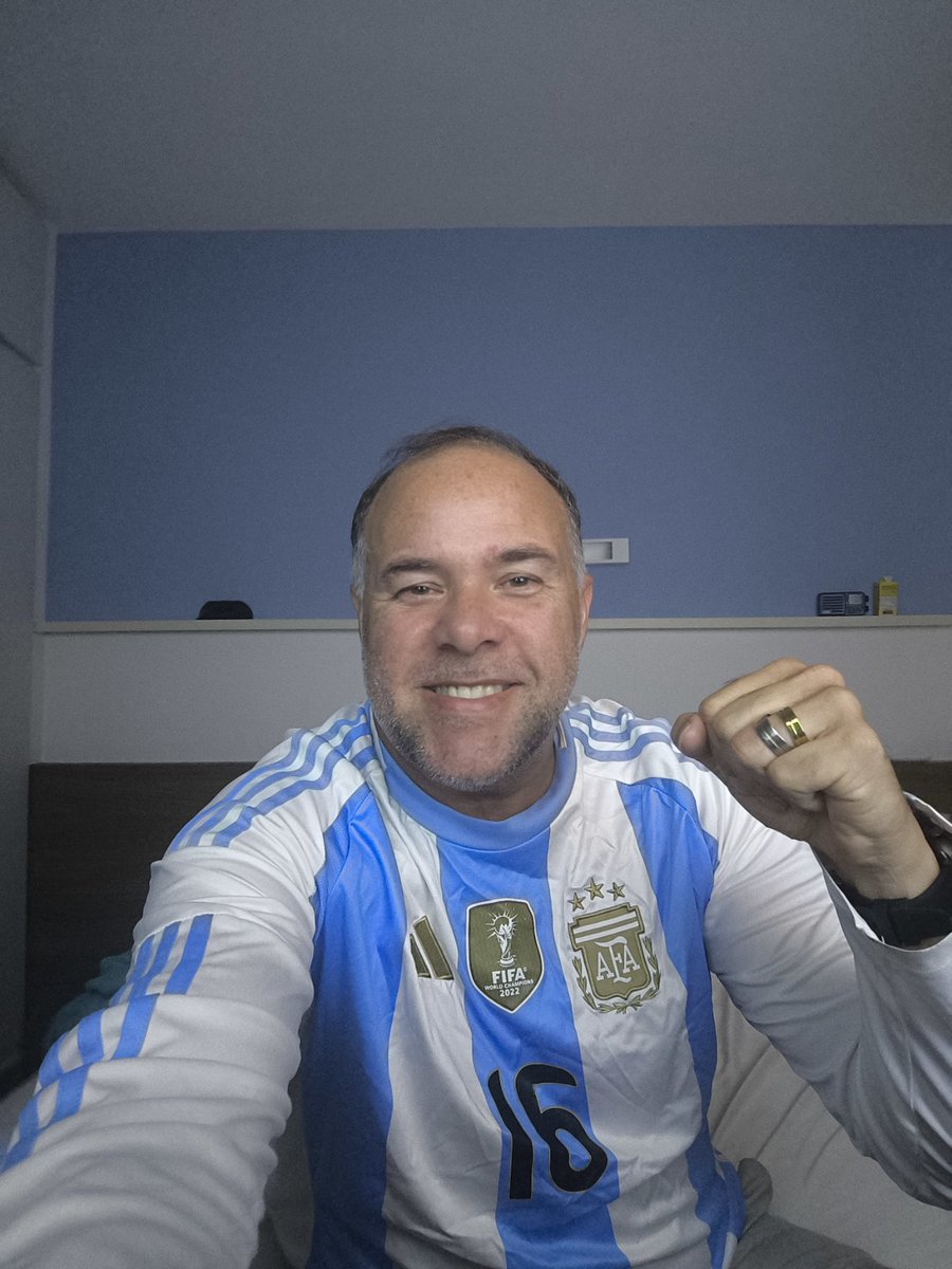 MarceloSarstedt's tweet photo. Quem inventou a RAÇA foi a Seleção Argentina https://t.co/DwLAyGW6gQ
