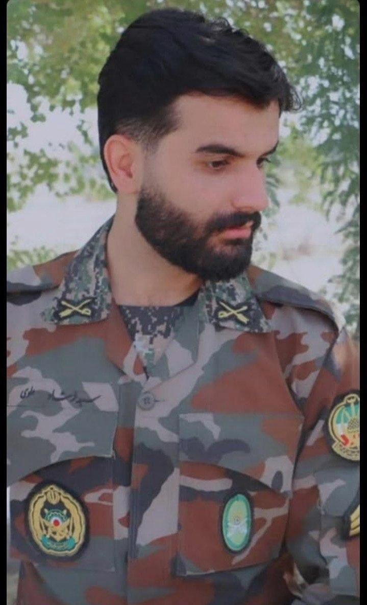 2542_arash's tweet photo. سید فرشاد علوی، از شهدای حمله آمریکا به آسایشگاه نیروهای ارتشی در ایرانشهر.

یادشان چون ایرانمان همیشه جاویدان.
#ایرانشهر 
#ارتش_فدای_ملت 
#پاينده_ایران https://t.co/PiVcKCZ14I