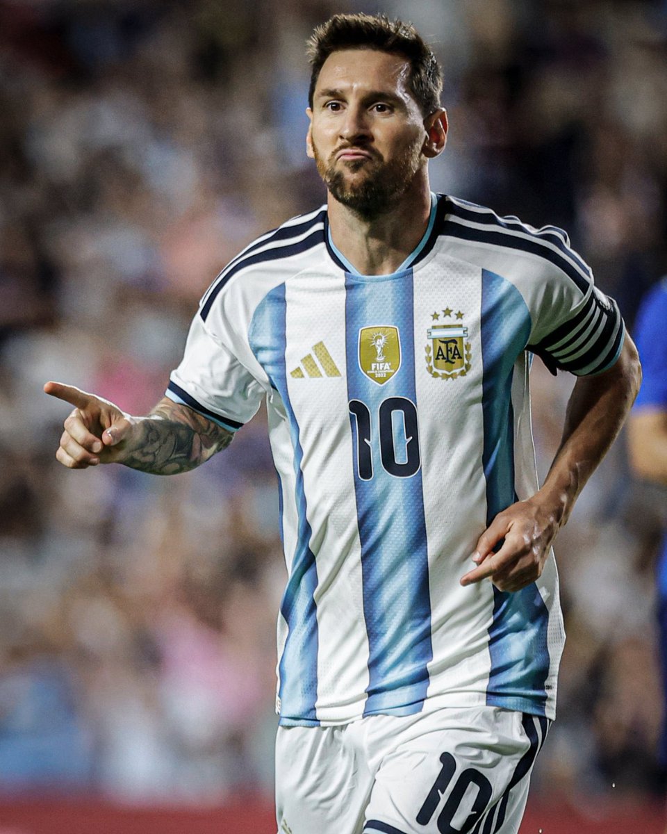 KhvayaClubs's tweet photo. تجاوز سقف كرة القدم 🇦🇷🩵 https://t.co/C3xwohLFrd