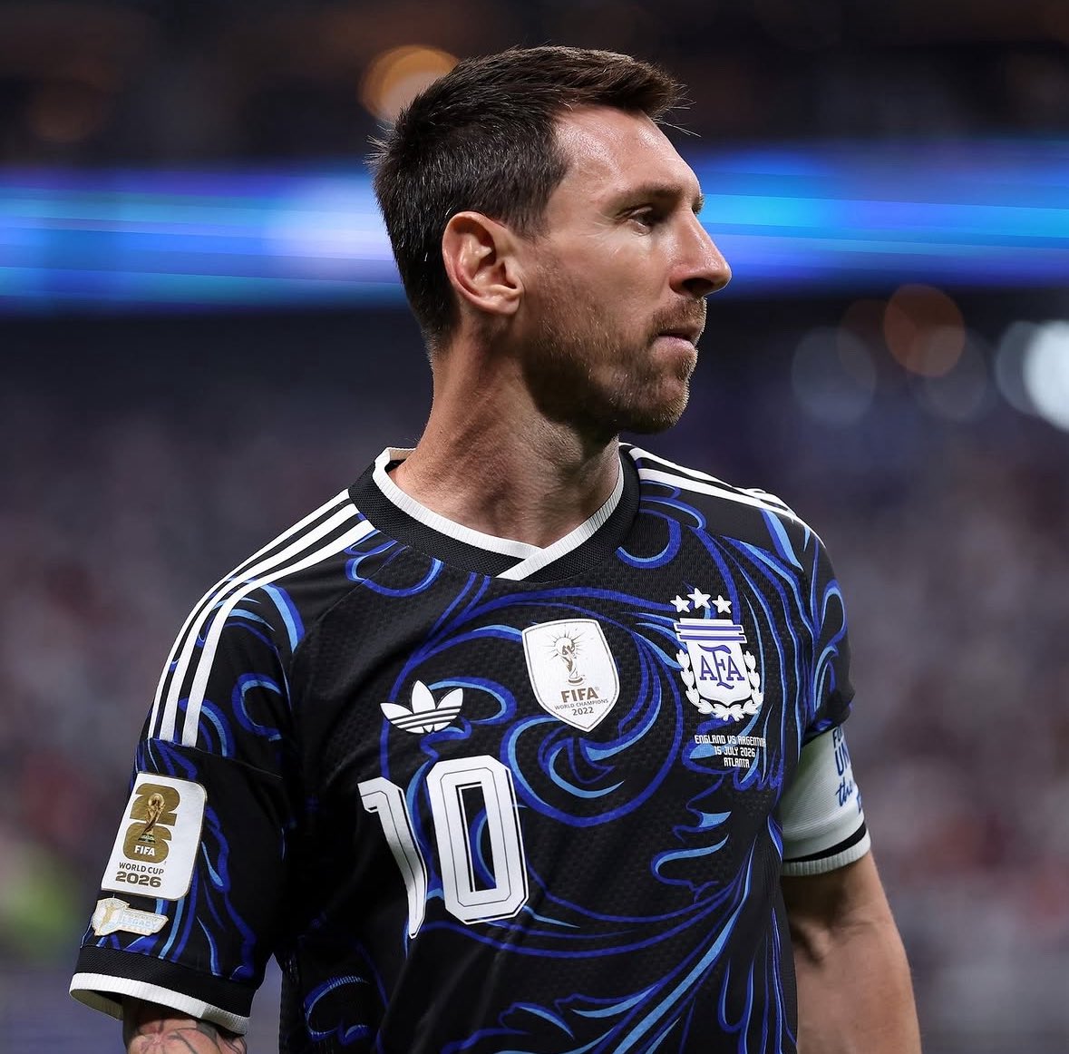 __donpe's tweet photo. Hace 60 años, Diego Armando Maradona hizo un doblete para seguir avanzando en la Copa del Mundo de 1986.

Hoy, Lionel Andrés Messi hace doblete de asistencias para ayudar a Argentina a llegar a su segunda final consecutiva. https://t.co/PHdkCSbl0Q