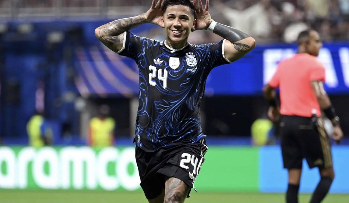 OttosenKurt's tweet photo. Incluso con el árbitro en contra le ganamos a los ingleses papáááá 🇦🇷🇦🇷🇦🇷

Que selección, que país, que DT! https://t.co/CuAky48mdY