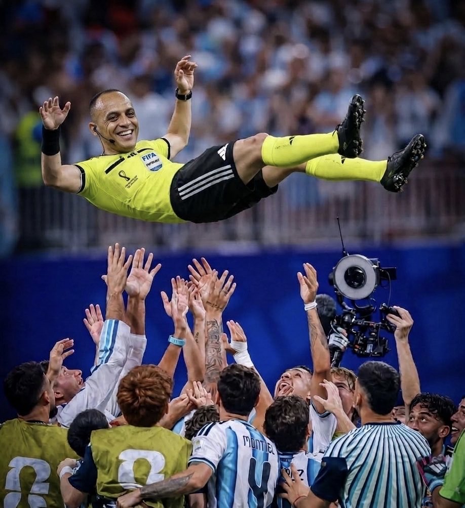 TrollFC_'s tweet photo. Argentina players celebrating. #fifaworldcup2026 https://t.co/yWa9apj0Fa
