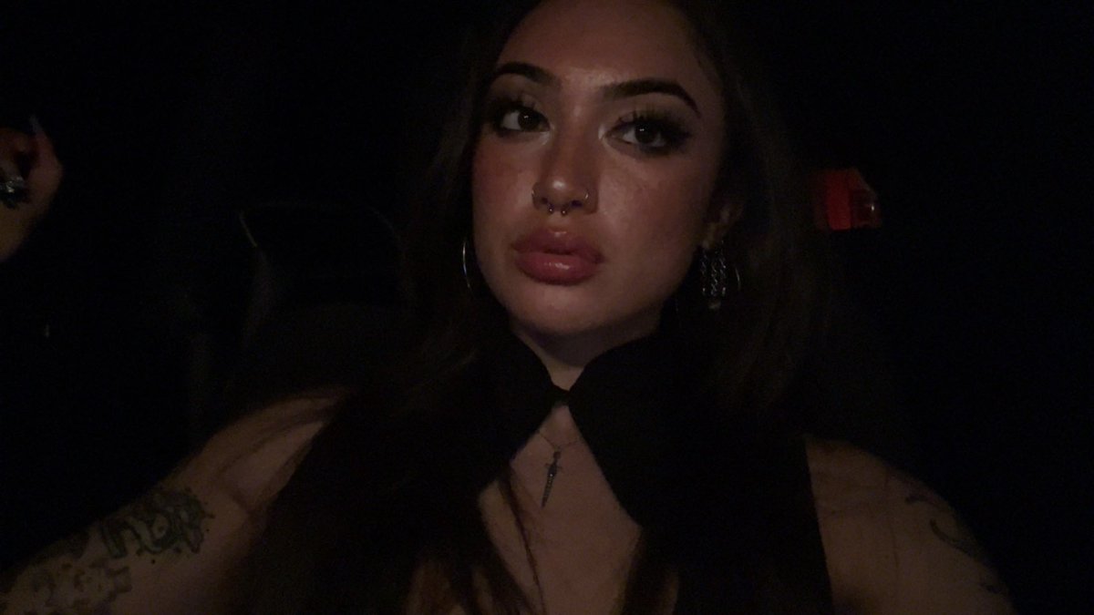dactylangel's tweet photo. it’s my birthday !!!!!!! i am 22 !!!!!!!! and yes have tried to post this 3 times already !!!!! https://t.co/QFYSkCyo4p