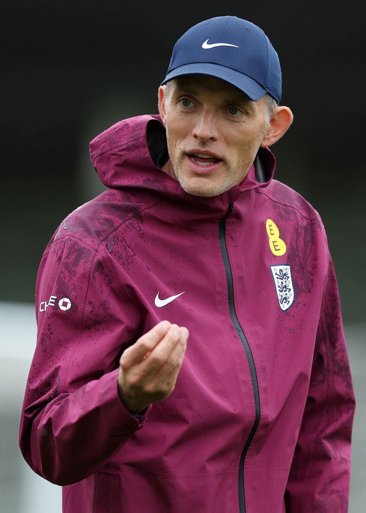 RealityLfc's tweet photo. 🚨Frank Lampard on Thomas Tuchel packing up defenders after going 1-0 up against Argentina.

🗣️“That’s absolutely bullshit and useless tactics I’ve seen in my life, you’re playing in a World Cup semifinals against Argentina as reigning champion, what do you think it will cause you after packing them at the back.

“He should be fired after World Cup, it’s unacceptable and nonsense, given them the ball and relaxing to defend against an aggressive team like this.”

He lets us down by that poor tactics in the game, there nothing like brilliance in him.