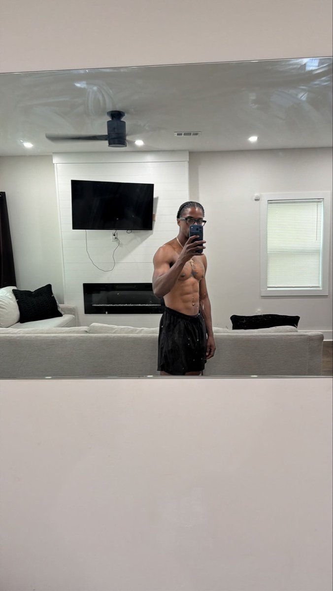 AyBills's tweet photo. Gains 💪🏿 https://t.co/SqzbAyLndQ