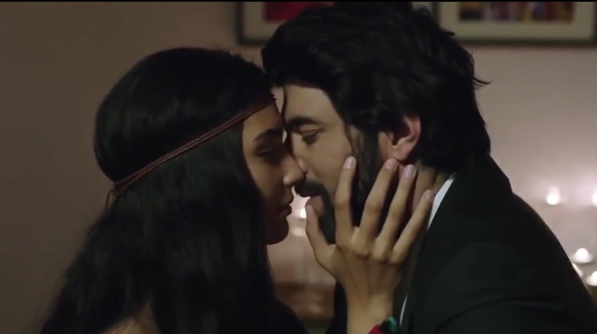 RiittaTheuma's tweet photo. Wonderful Turkish drama as stated by Barbra Streisand..🤩♥️♥️
#TubaBüyüküstün
#EnginAkyürek
#EnTuForever
#KaraParaAşk https://t.co/mOXE67tLfb