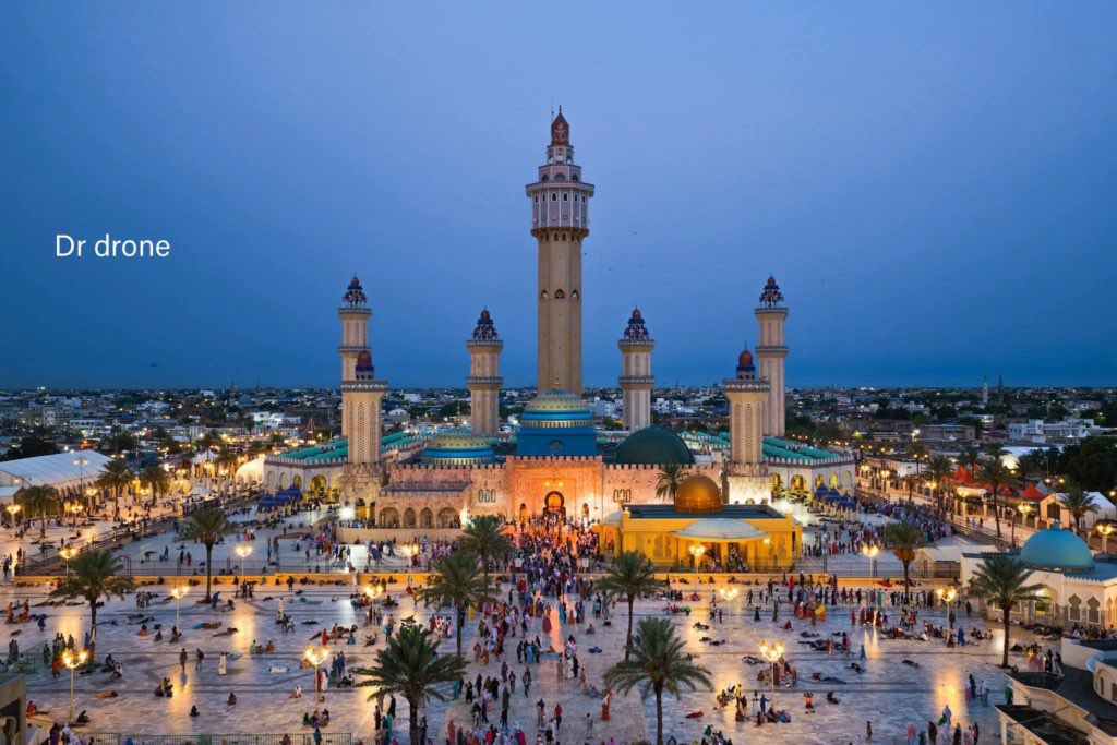 LayeSeckSeckFCB's tweet photo. ‼️ Le Grand Magal de Touba aura lieu le dimanche 2 août 2026 (18 Safar 1448 H). 

🔹Cette date a été officiellement confirmée par la Commission d’observation du croissant lunaire de Touba, après l’observation du croissant lunaire le 15 juillet 2026, marquant le début du mois de Safar.

🇸🇳❤️🔥