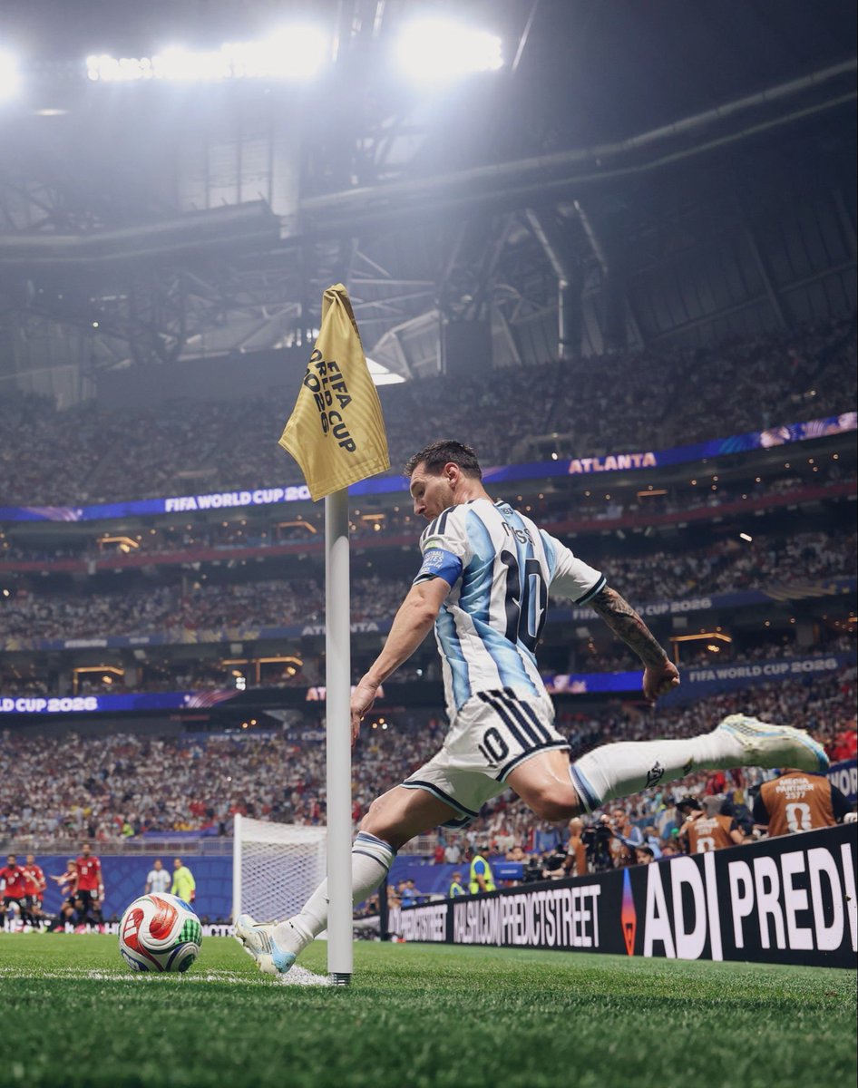 krackka's tweet photo. Lionel Messi has been involved in 12 of Argentina’s 19 goals at the World Cup.

Incredible 🤯

#ENGARG #FIFAWorldCup https://t.co/7Eh6dIImZX