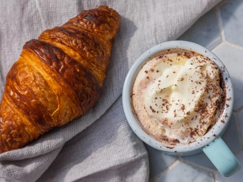 eVisitorGuide's tweet photo. ☕🏙️ Need a caffeine boost while exploring Chicago? Stop by Necessary & Sufficient Coffee for handcrafted coffee and neighborhood café charm that hits just right.

Plan your visit here: https://t.co/tALPEdnUgI

#ChicagoCafe #CoffeeLover #WindyCity #ChicagoSpots #CoffeeGoals #SouthLoop #eVisitorGuideChicago 🌟☕