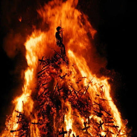 BigGinge61's tweet photo. BURN THE WITCH https://t.co/FiP6Bt5Jds