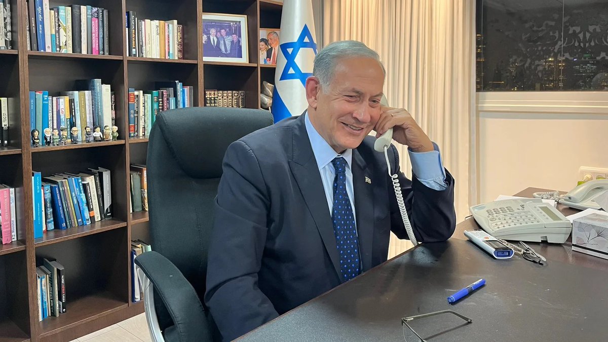 LexianVI's tweet photo. “Hey Starmer, Jerusalem sends its regards” https://t.co/tlZkJOb1KW