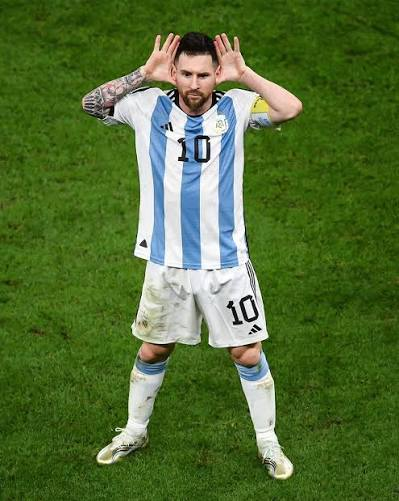 FouL Messifn tweet media