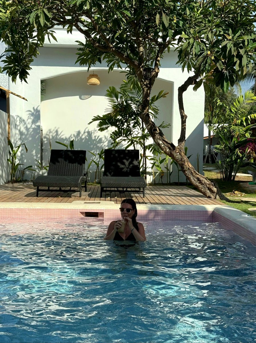 beatrizmurohm's tweet photo. Makasih
Indonesia 🌴🌸✨️🤿🐢🇮🇩 https://t.co/YuGJ70agxV