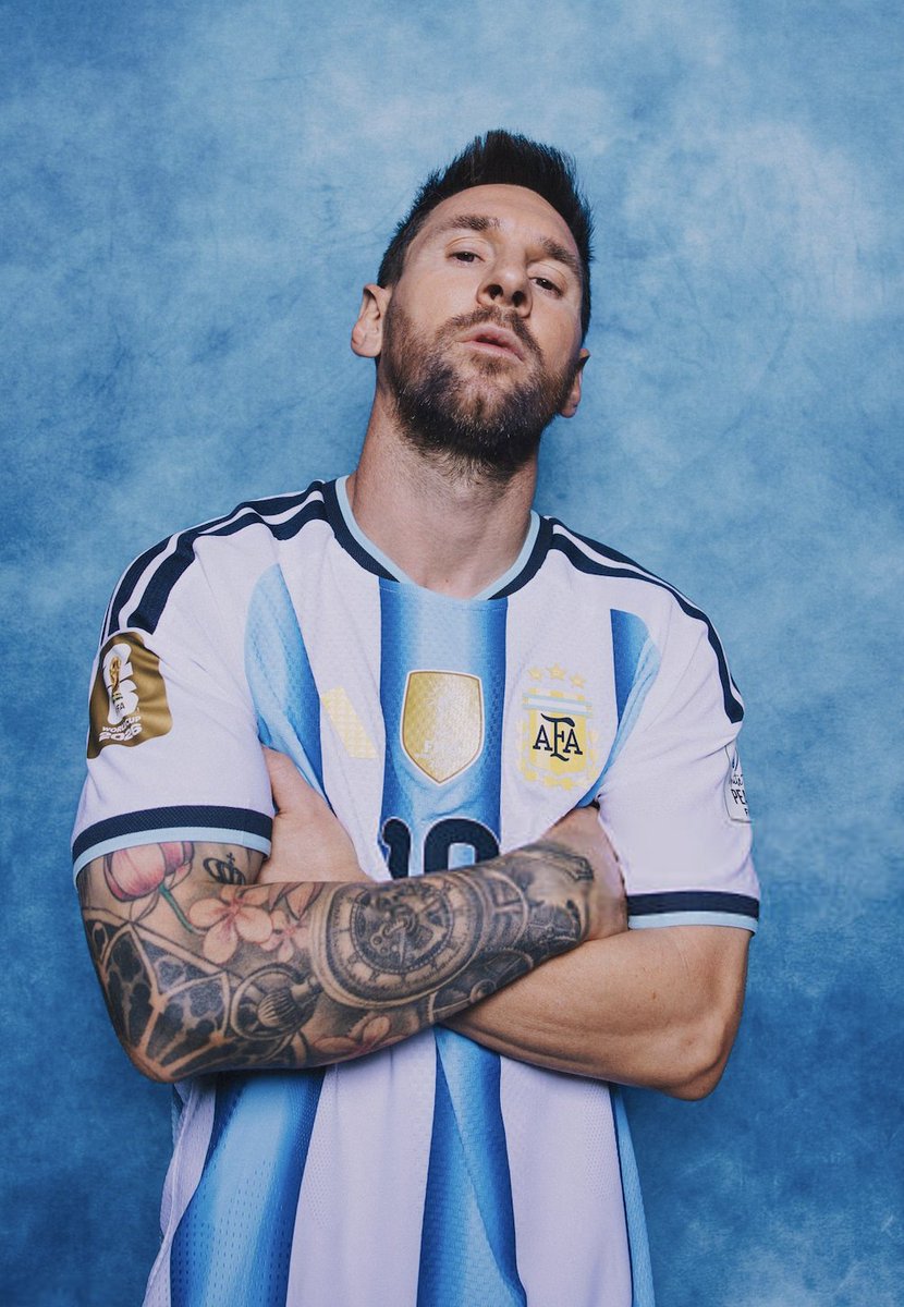 TouchlineX's tweet photo. 🚨 𝗡𝗘𝗪: Barcelona fans are guaranteed to see either Lamine Yamal or Lionel Messi lift the World Cup trophy! 🏆 https://t.co/o5LQprqVP0