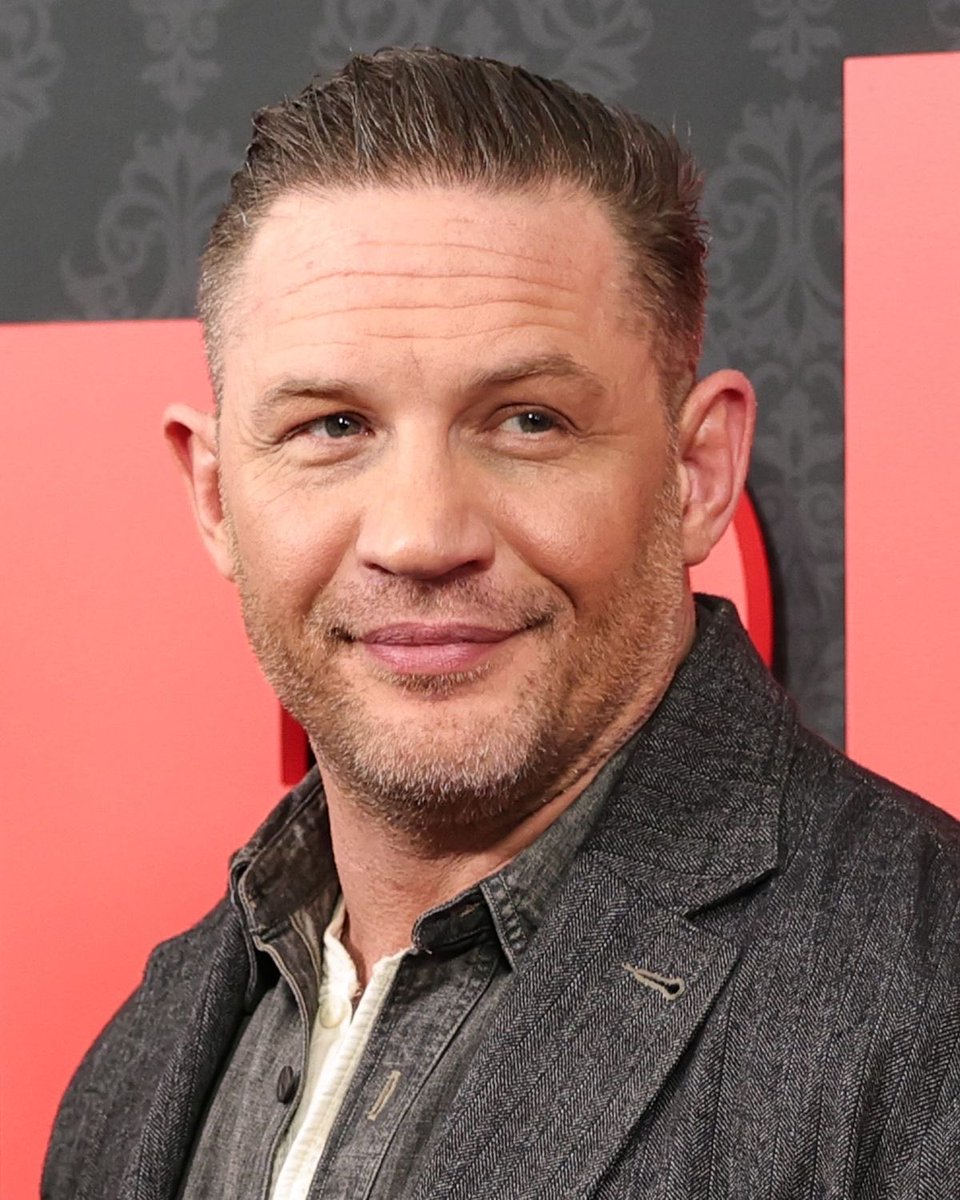 P4TRONS4INT's tweet photo. I’m sure most people don’t know this but I really like Tom Hardy https://t.co/yWYRqNdUuS