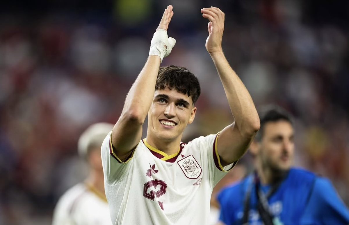 MartinMinan_'s tweet photo. Estamos de acuerdo en que Messi debe ganar el Balón de Oro del Mundial y Pau Cubarsí el mejor jugador joven del Mundial independientemente de lo que pase el domingo, ¿no? https://t.co/xn6X5S1M8Q
