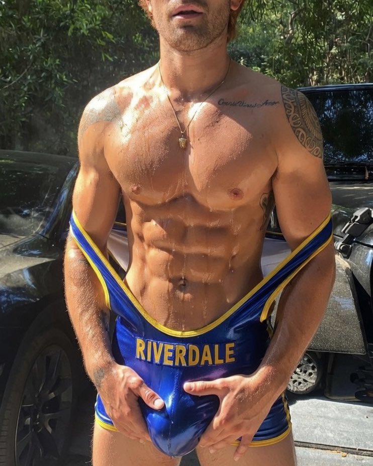 celebsdmales's tweet photo. https://t.co/Qg4ER354it